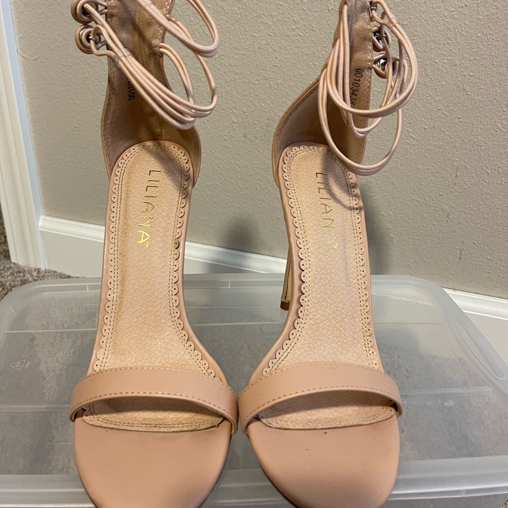 Pink strap heels - Picture 2 of 3